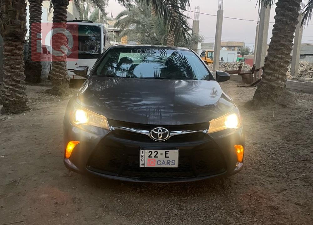 تۆیۆتا کامری